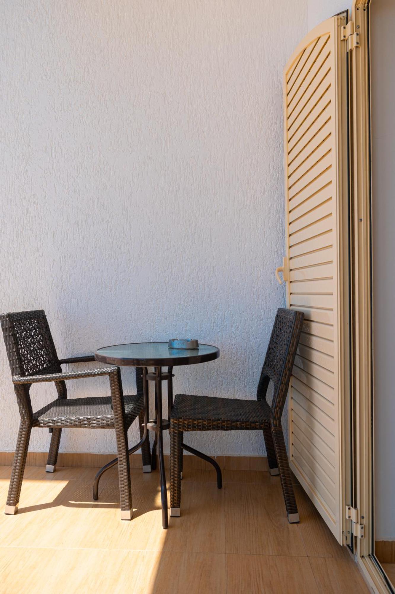 Royal Blue Hotel Dhërmi Εξωτερικό φωτογραφία